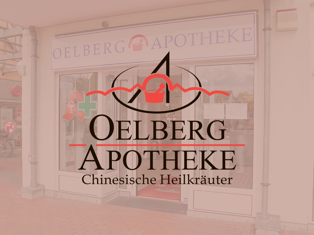 Logo der Oelberg Apotheke mit der Apotheke im Hintergrund