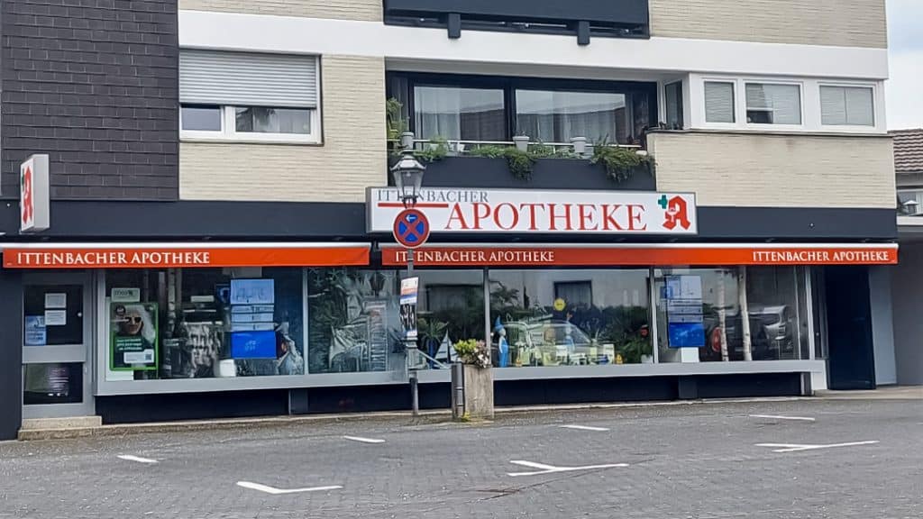 Ittenbacher Apotheke von Außen
